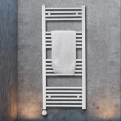 Elektrischer Badheizkörper Wuppertal Mit Programmierbarem Thermostat 600 W -Einrichtungsgeschäft 787115155 A01 040719 RET01